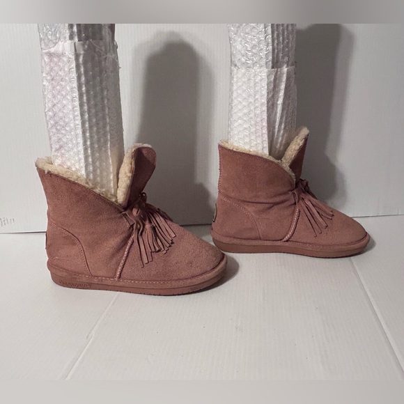 BearPaw Shoes - BearPaw pink suede sheepskin/wool lined winter booties women size 7